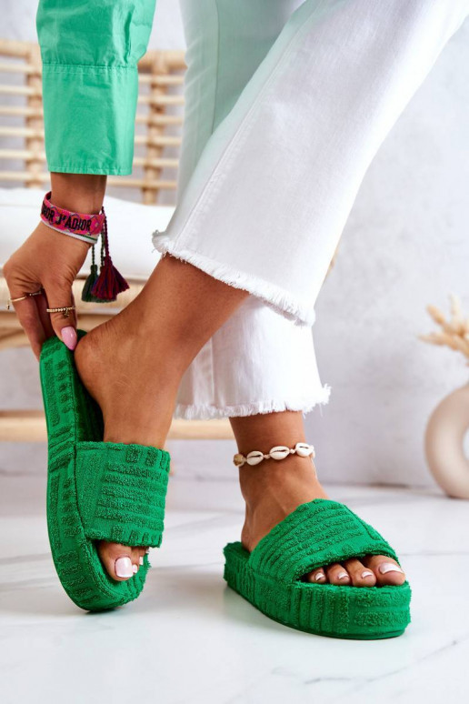 Plätud sussid platvormiga rohelist...