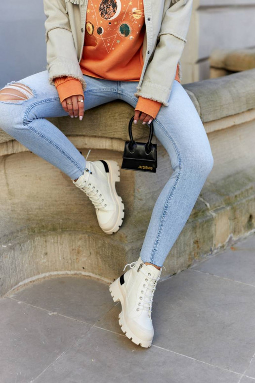 Naiste poolsaapad Elevandiluu värvi...