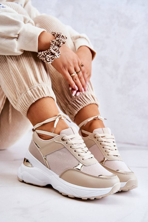 Läikivad jalatsid sportlikud jalatsid...