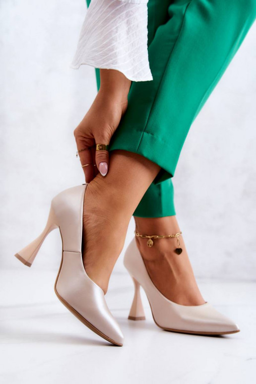 Moekad Kingad Shoes beeži värvi