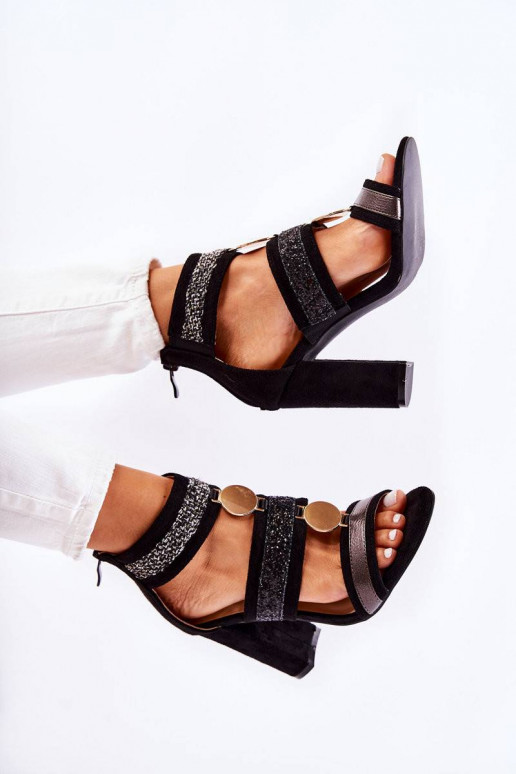 Naistesandaalid kõrge jämeda kontsaga...