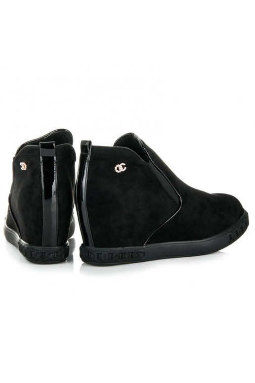 Seemisnahast mustad varjatud...