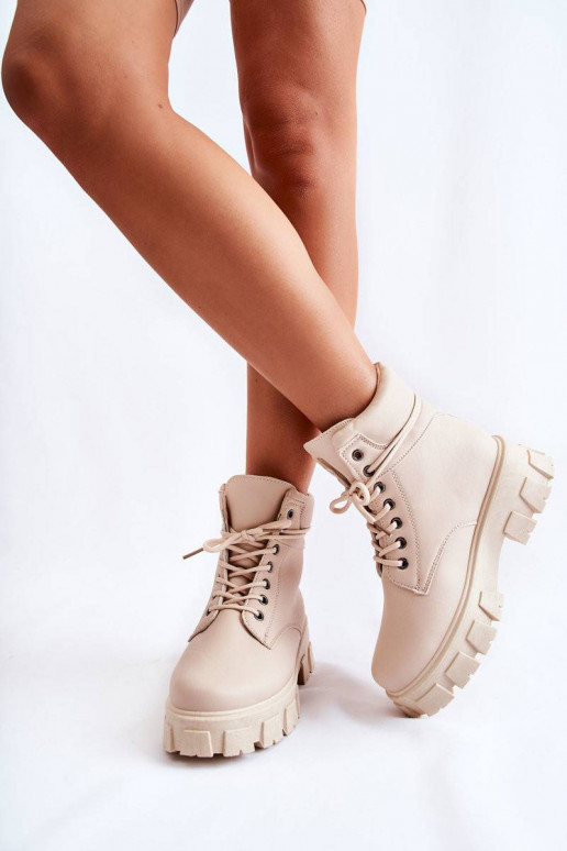 Naiste poolsaapad voodriga...