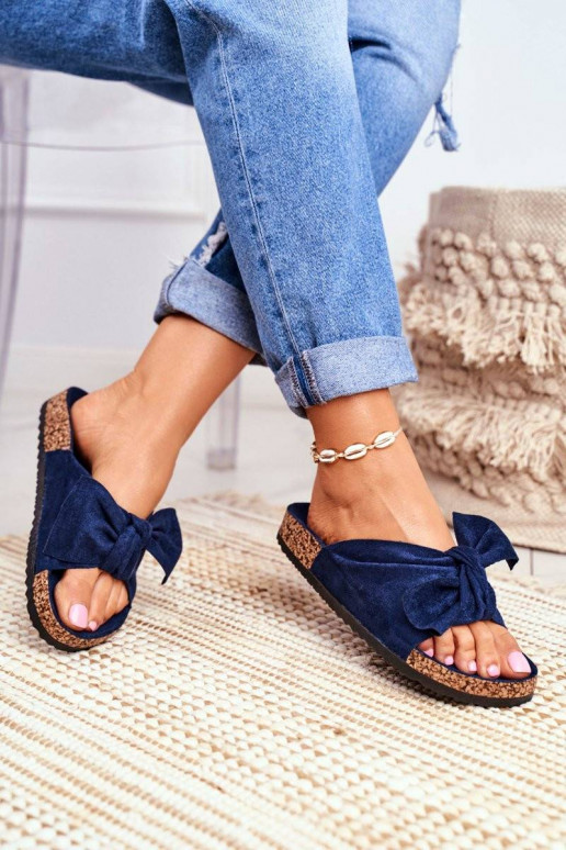 Plätud tumesinist värvi Wendy