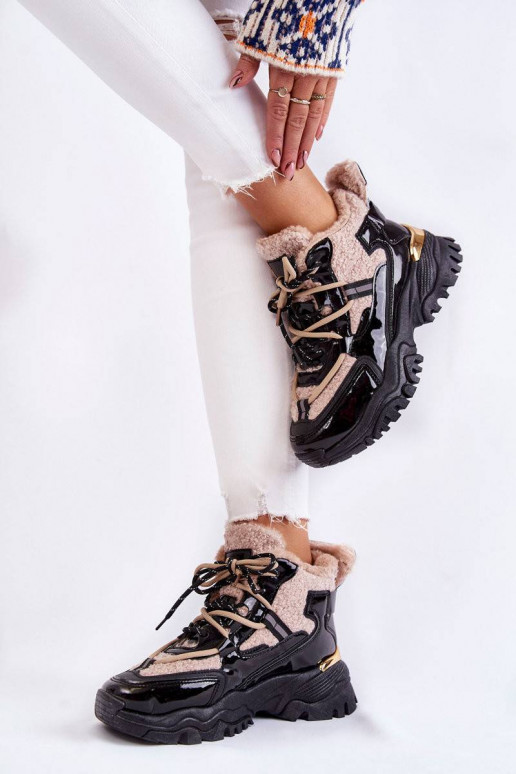 voodriga spordijalatsid jalanõud...