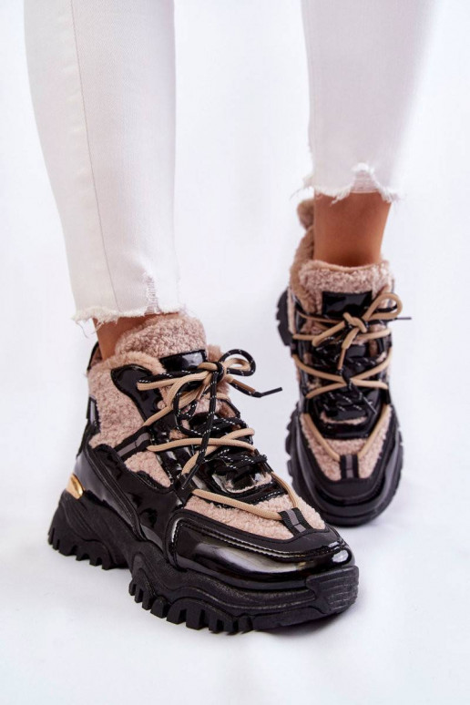 voodriga spordijalatsid jalanõud...