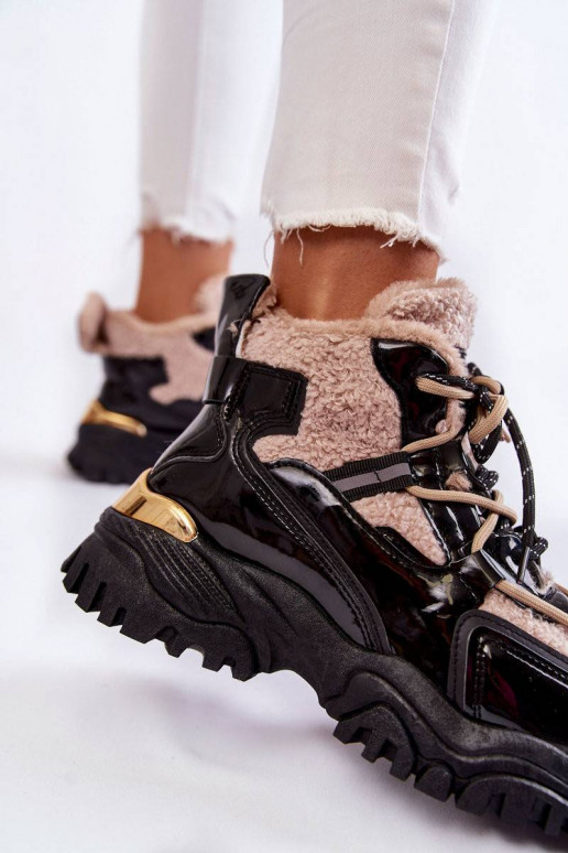 voodriga spordijalatsid jalanõud...