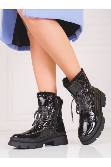 Mustad Naiste lumesaapad... 2