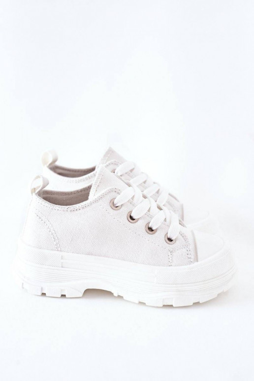 Laste vabaajajalatsid platvormiga...