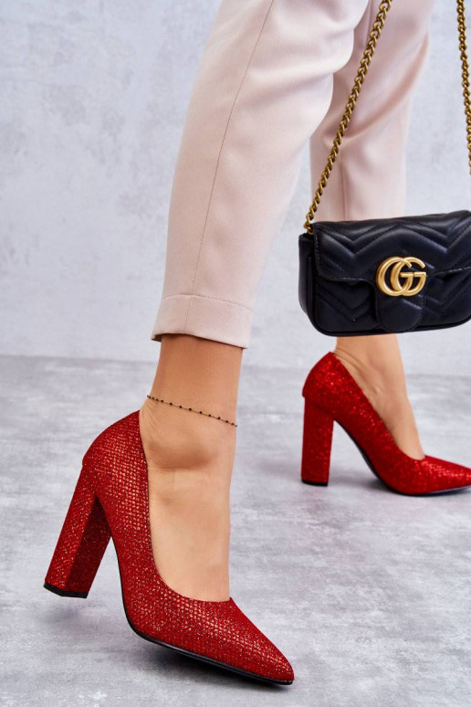 Läikiv Kingad kõrge jämeda kontsaga...