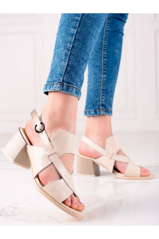 Naturaalsest nahast sandaalid kõrge...