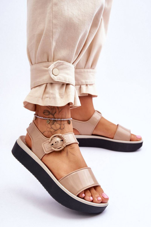 Sandaalid beeži värvi-mustad