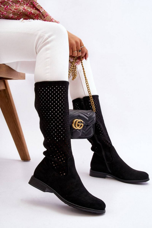 Ažuursed seemisnahast pika säärega...