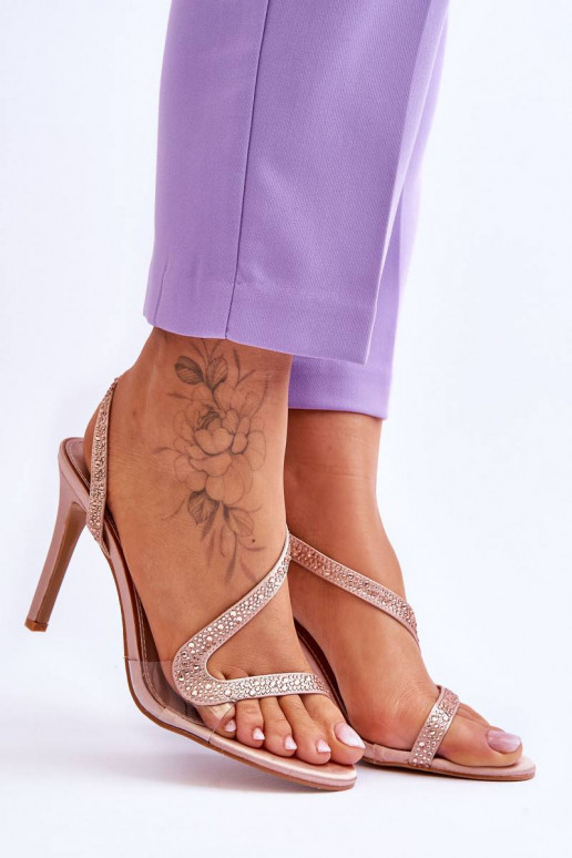 Elegantsed sandaalid kõrge jämeda...