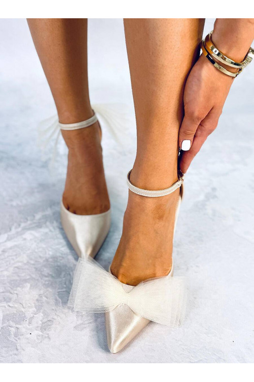 Kõrge kontsaga tülli paelaga SHEENA...