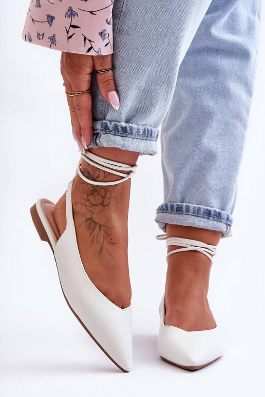 lipsudega baleriinad valget värvi...