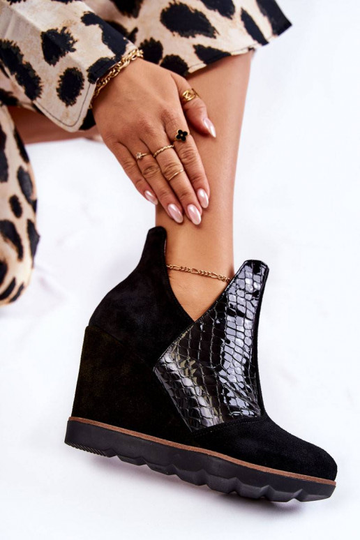 seemisnakhsed Naiste poolsaapad...