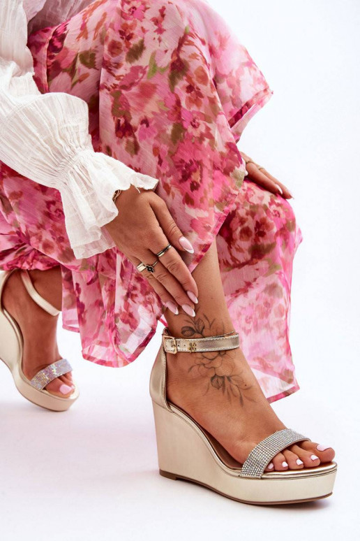 Moekad Platvormiga sandaalid Kuldset...