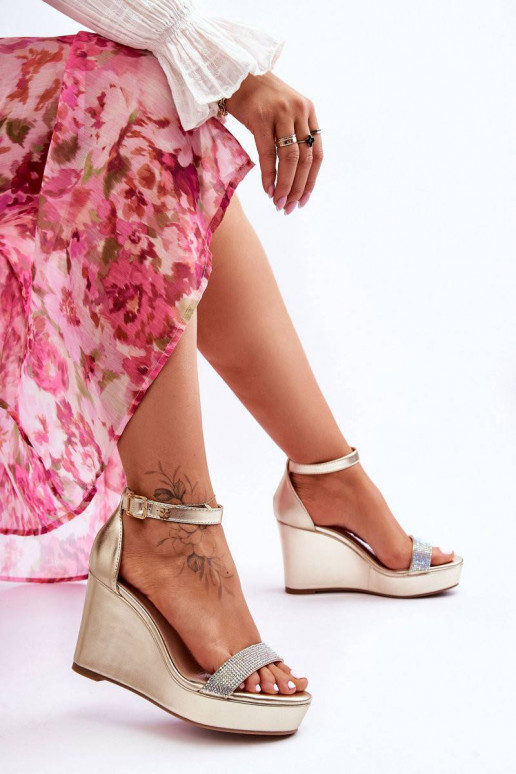 Moekad Platvormiga sandaalid Kuldset...