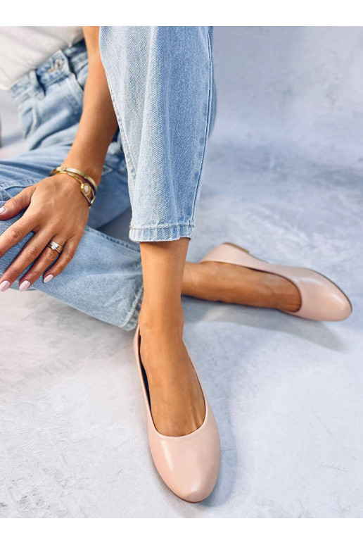 Nahast sisetallaga baleriinikingad...