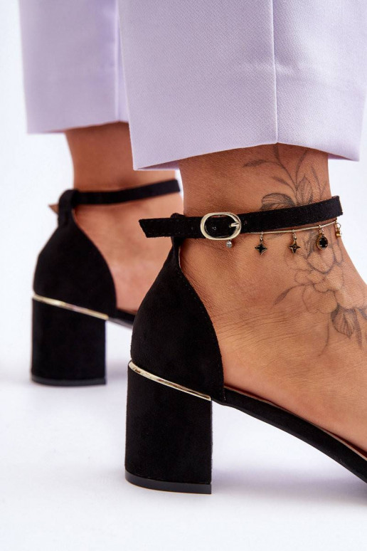 Stabiilselt madala kontsaga kingad...