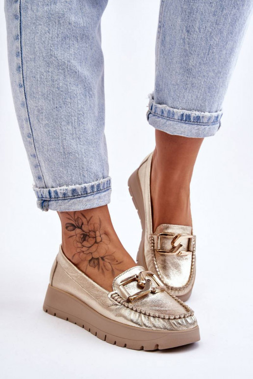 Mokassiinid platvormiga kaunistustega...