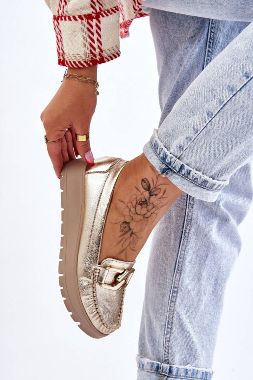 Mokassiinid platvormiga kaunistustega...