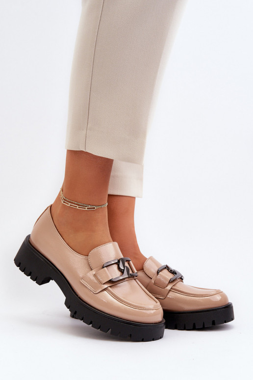 Lakitud mokassiinid beeži värvi Santtes