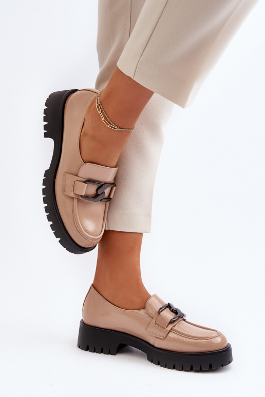 Lakitud mokassiinid beeži värvi Santtes