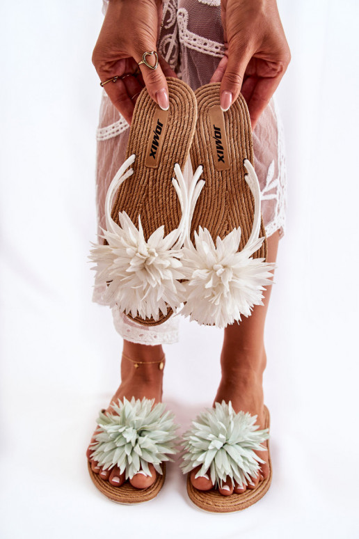 Eviana kerged valged sussid