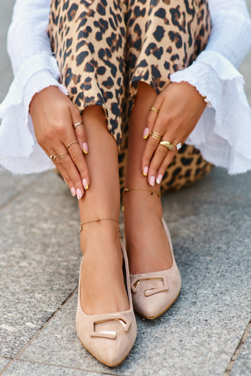 Madala kontsaga jalatsid...