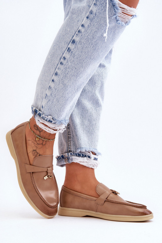 Naiste klassikalised lössijalatsid...