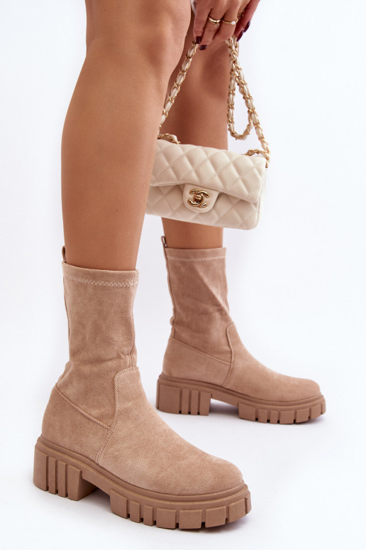 Saapad laiade nööridega beeži värvi...