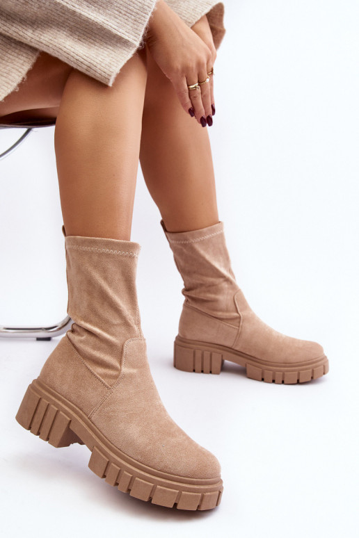 Saapad laiade nööridega beeži värvi...