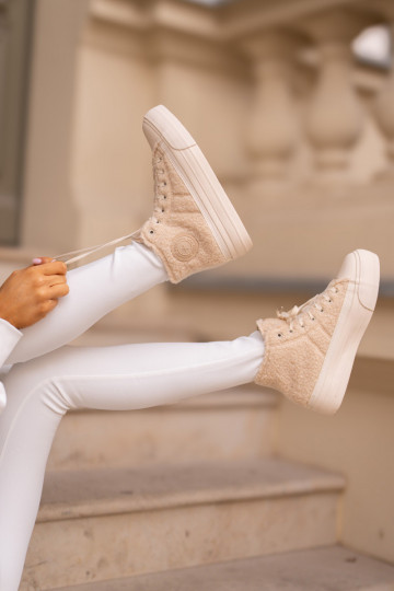 Voodriga naiste saapad... 2