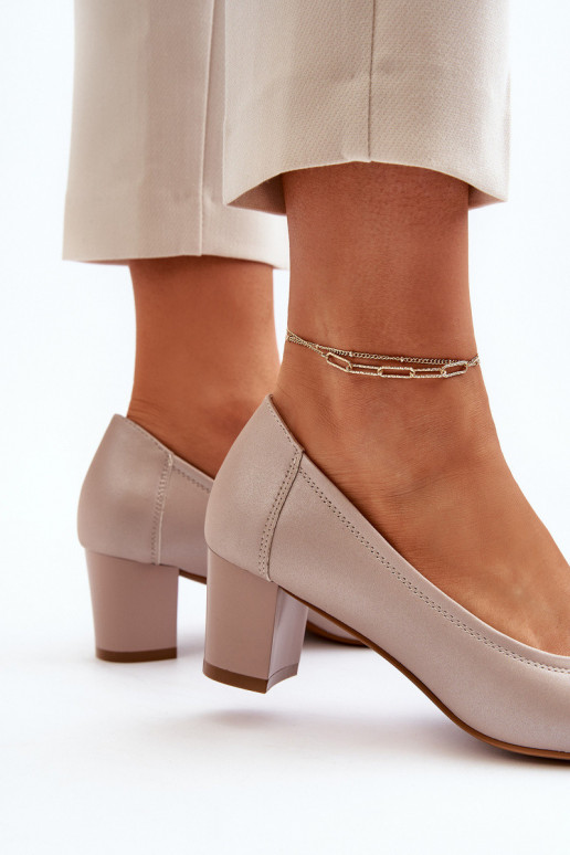 Kaunid kingad madala kontsaga ja...