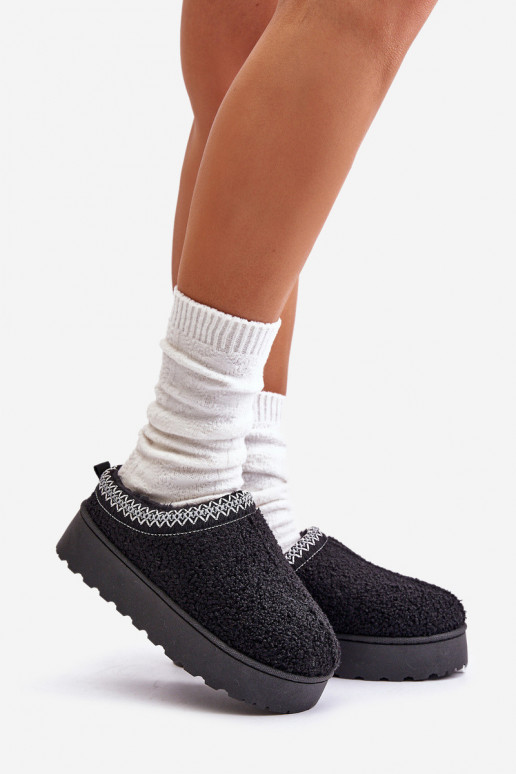 Naiste mustad platvormiga talvekingad
