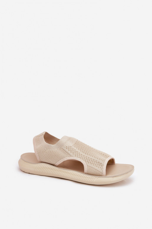 Naistele sportlikud sandaalid