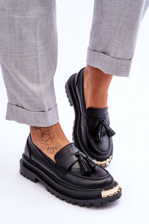 Klassikalise mudeli jalatsid...