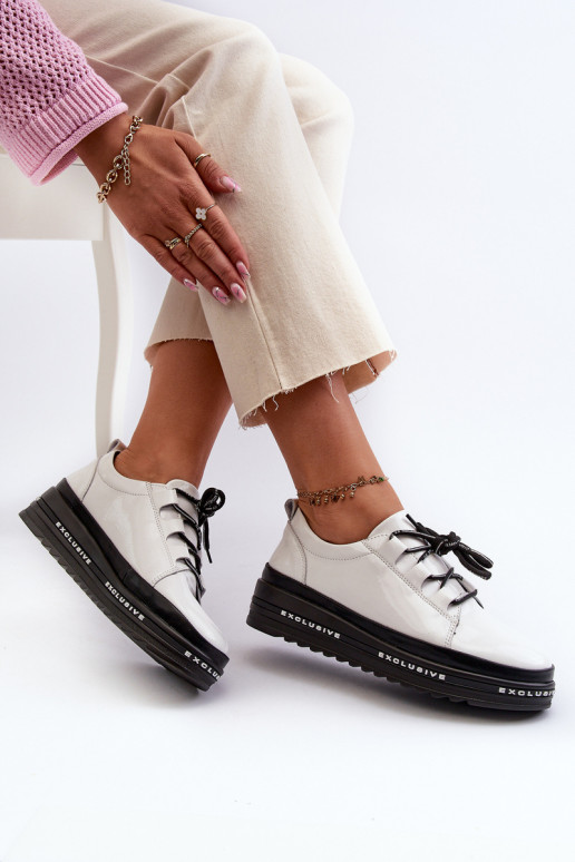 Valged platvormiga sneakers läikeefektiga, S.Barski LR592B