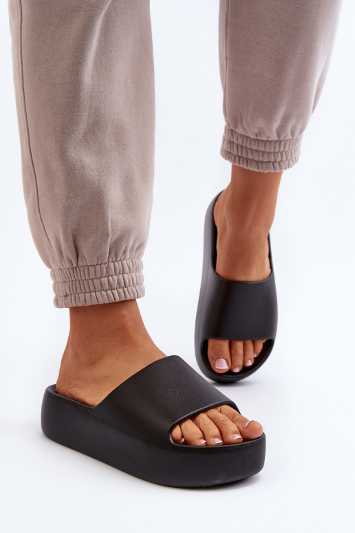 Naiste mustad plätud paksul...