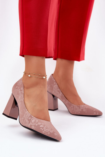 Elegantsed kingad kontsaga...
