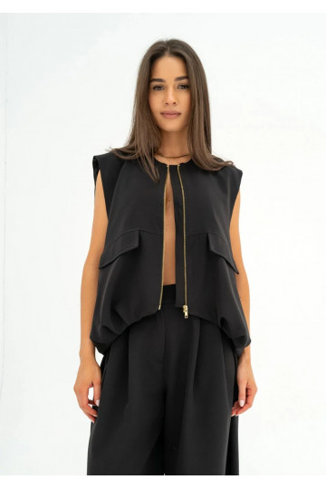 Nyla - must vest