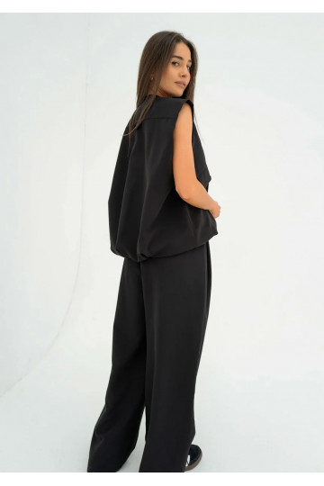 Nyla - must vest 2