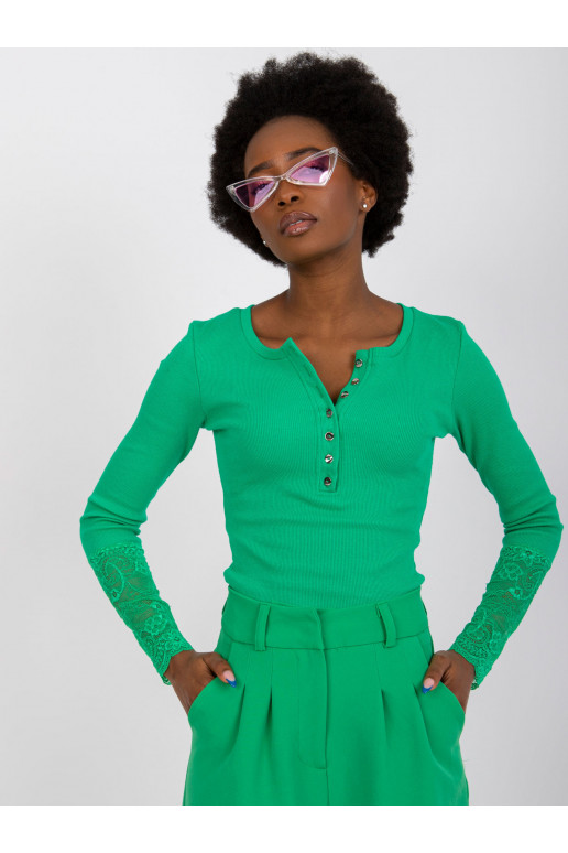 Roheline soonikuga pluus pitsiga...