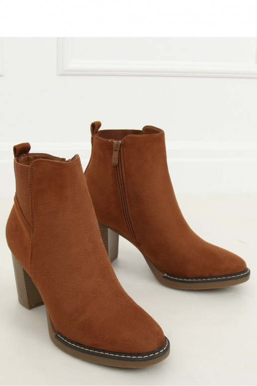 Kõrge kontsaga poolsaapad Inello