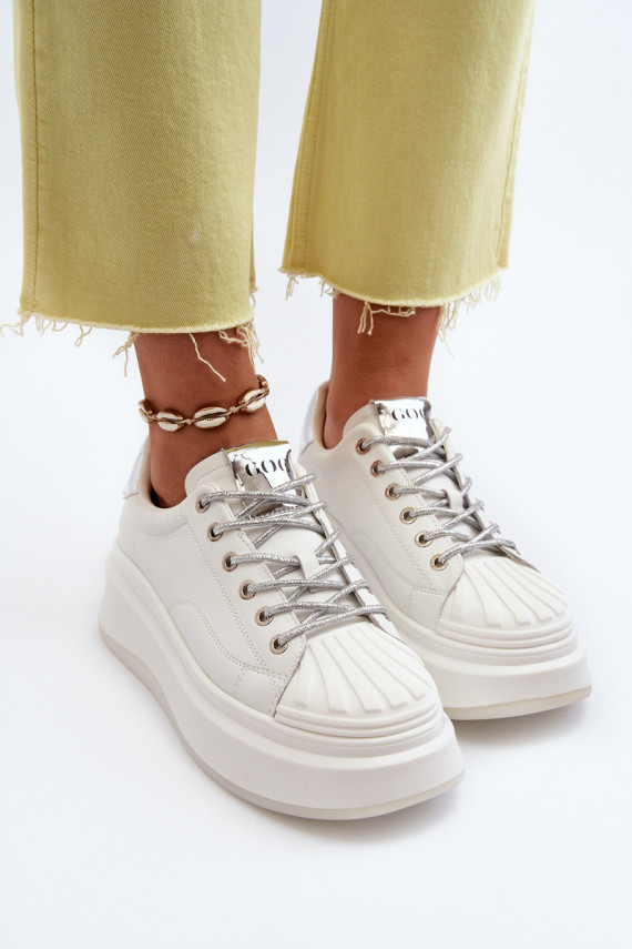 Nahk Sneakers tüüpi jalanõud Naiselik platvormiga GOE NN2N4033 valget värvi