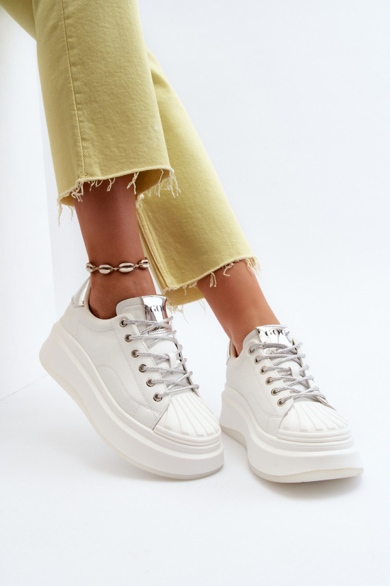 Nahk Sneakers tüüpi jalanõud Naiselik platvormiga GOE NN2N4033 valget värvi