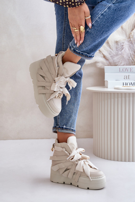 Nahk Sneakers tüüpi jalanõud Naiselik platvormiga CheBello 4561 beeži värvi