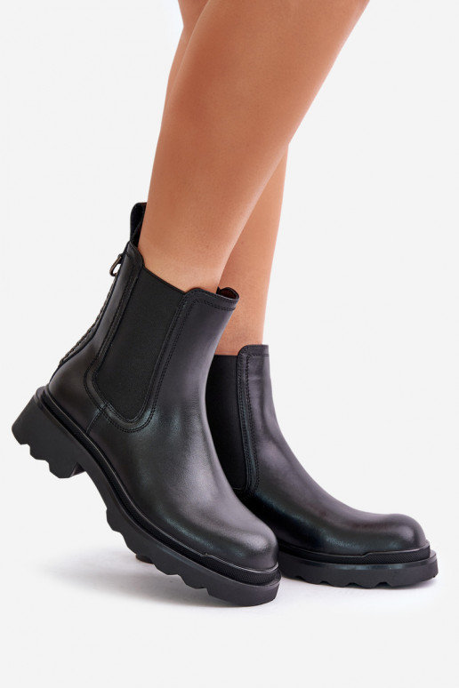 Nahk stiilsed saapad Dekoratiivse ketiga voodriga D&A JC42-86 mustad